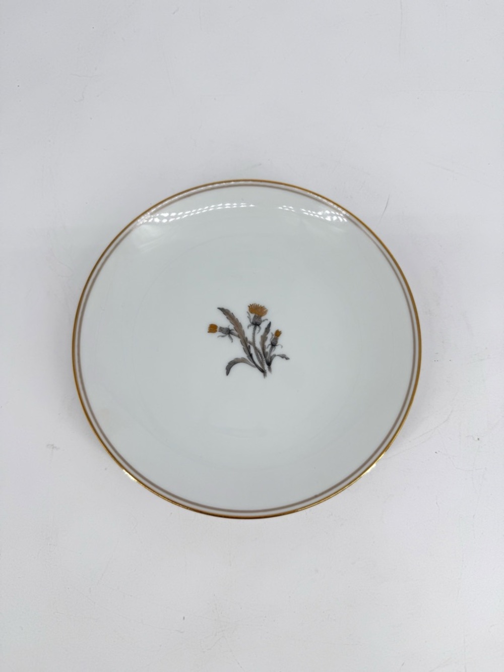 Vintage Lynne Noritake 5523 White Porcelain 6.25” Plate with Gold Rim